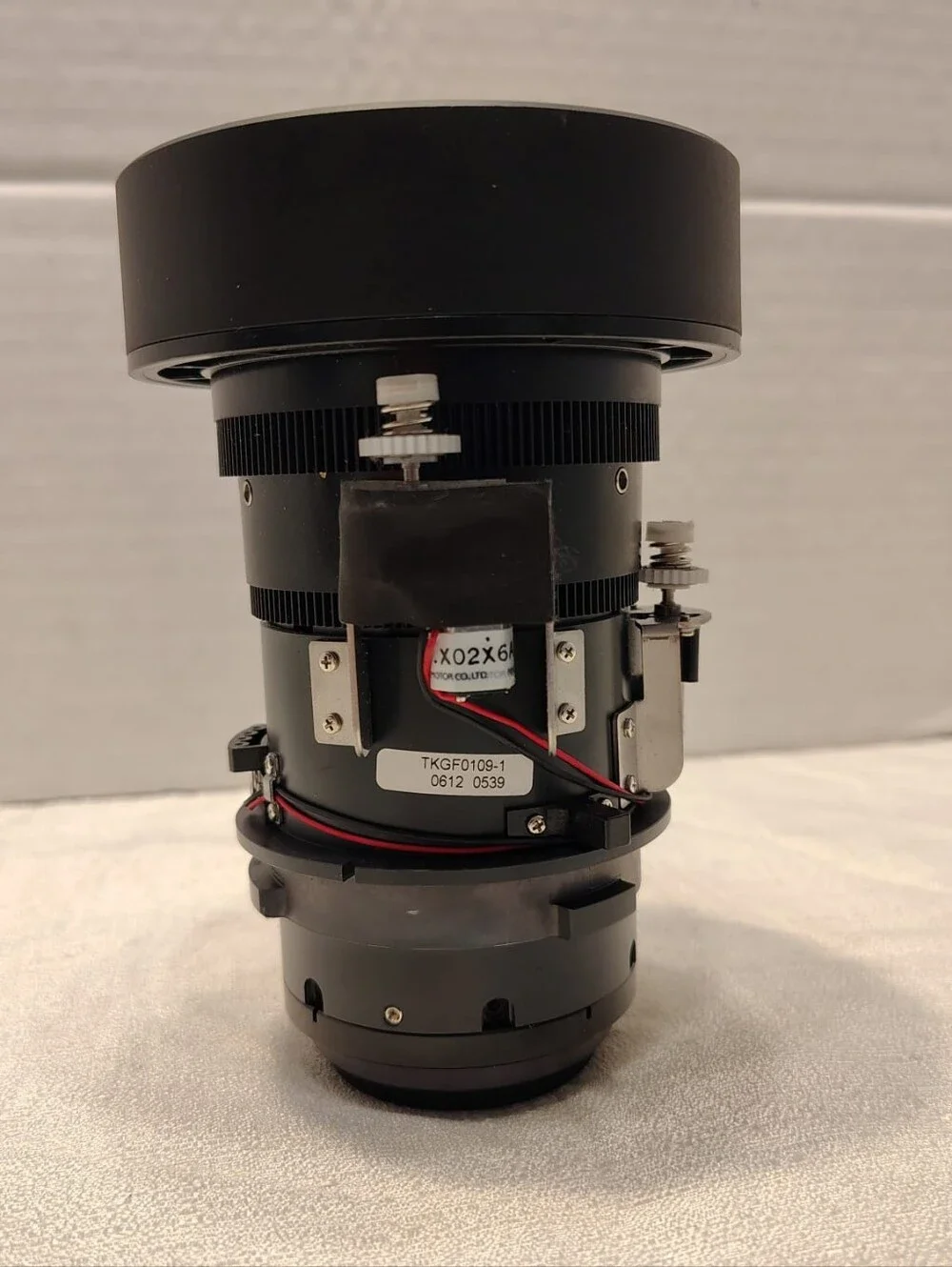 Panasonic DLP Projection Zoom Lens Apertura Range Of 1.8 - 2.5